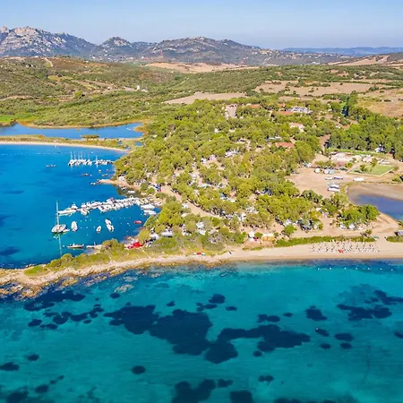 Village Capo D'orso